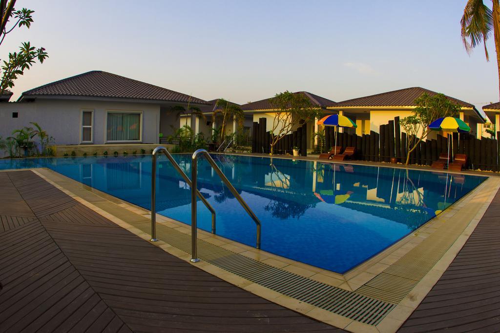 Triumph Hotel Mandalay Bagian luar foto