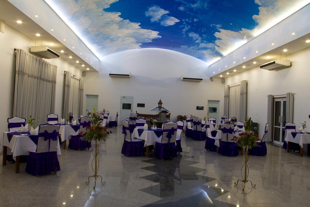 Triumph Hotel Mandalay Bagian luar foto