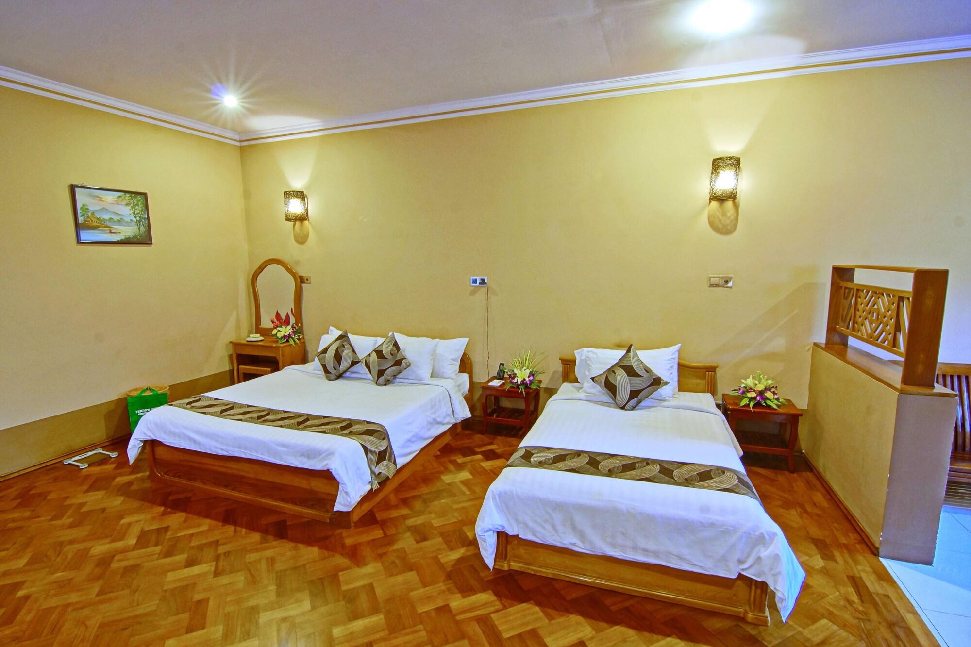 Triumph Hotel Mandalay Bagian luar foto