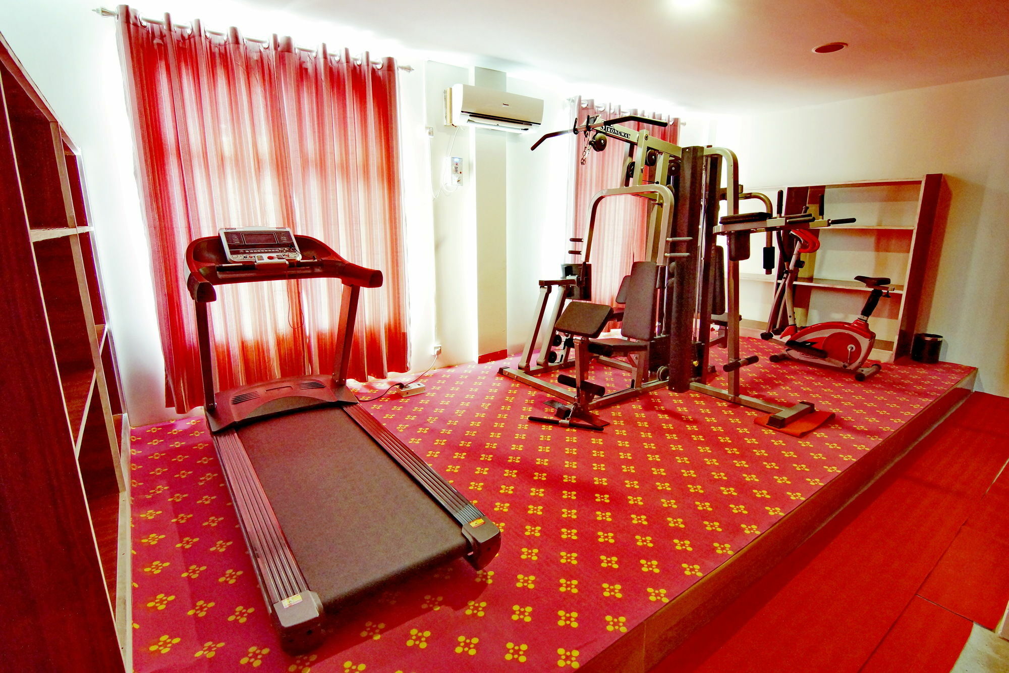 Triumph Hotel Mandalay Bagian luar foto
