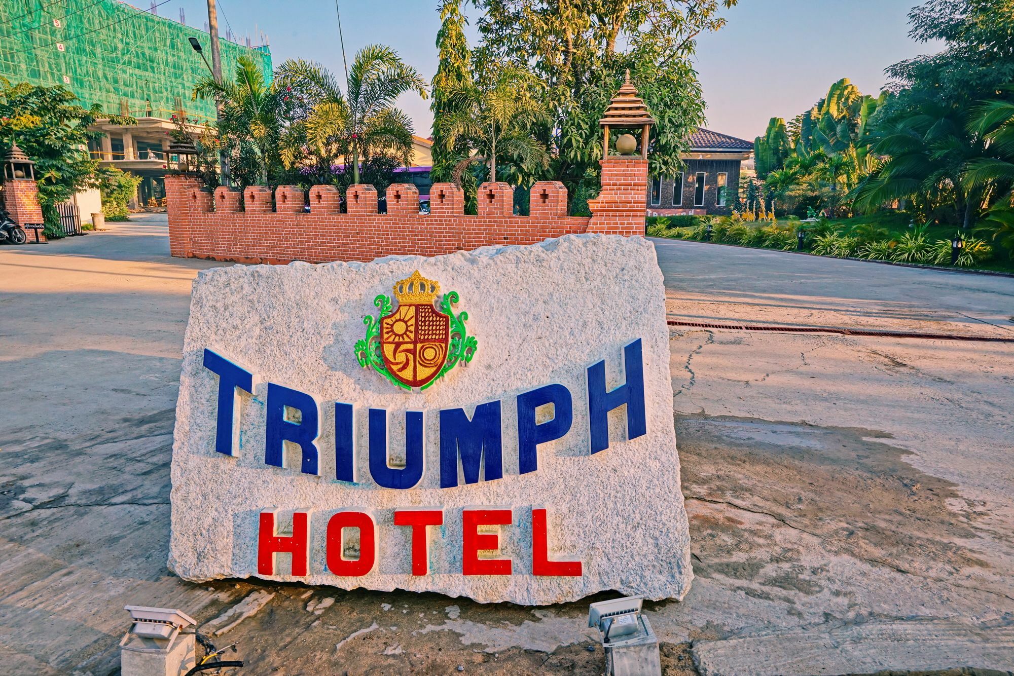 Triumph Hotel Mandalay Bagian luar foto