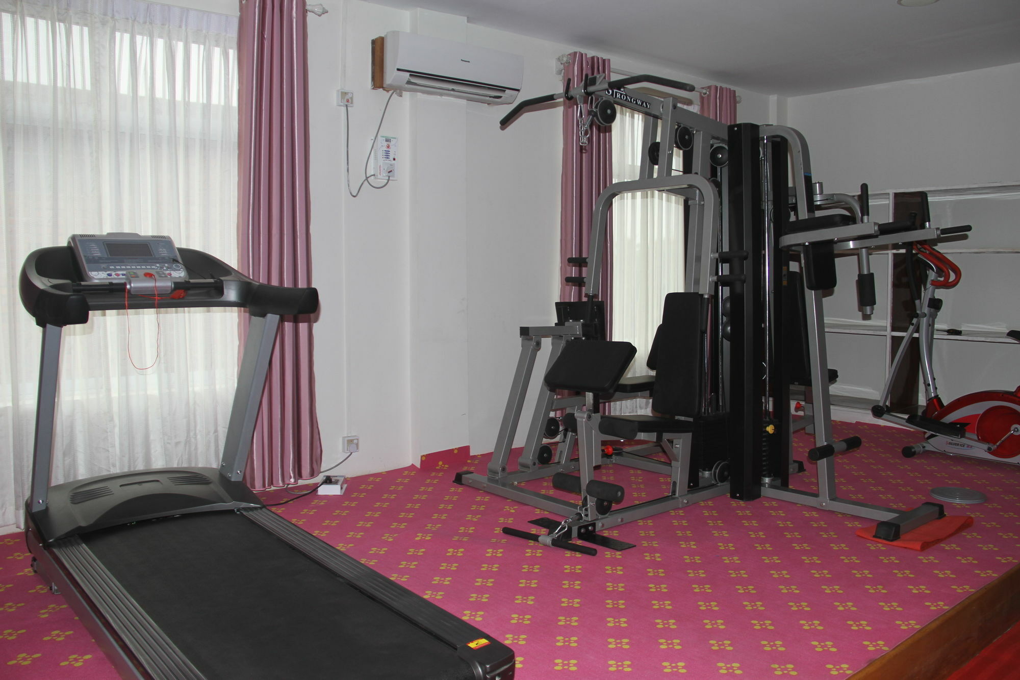 Triumph Hotel Mandalay Bagian luar foto