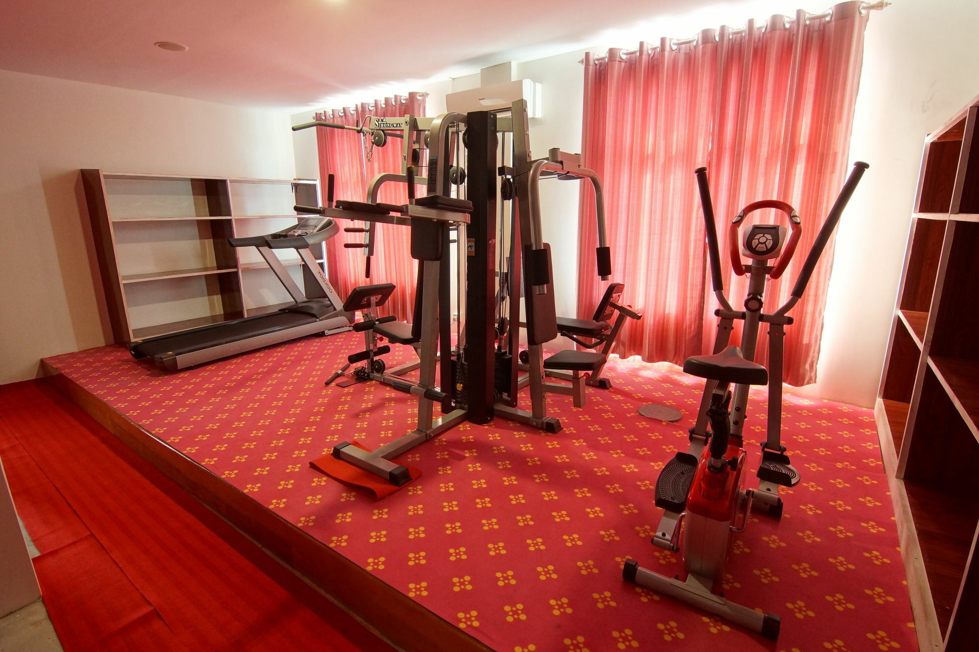 Triumph Hotel Mandalay Bagian luar foto