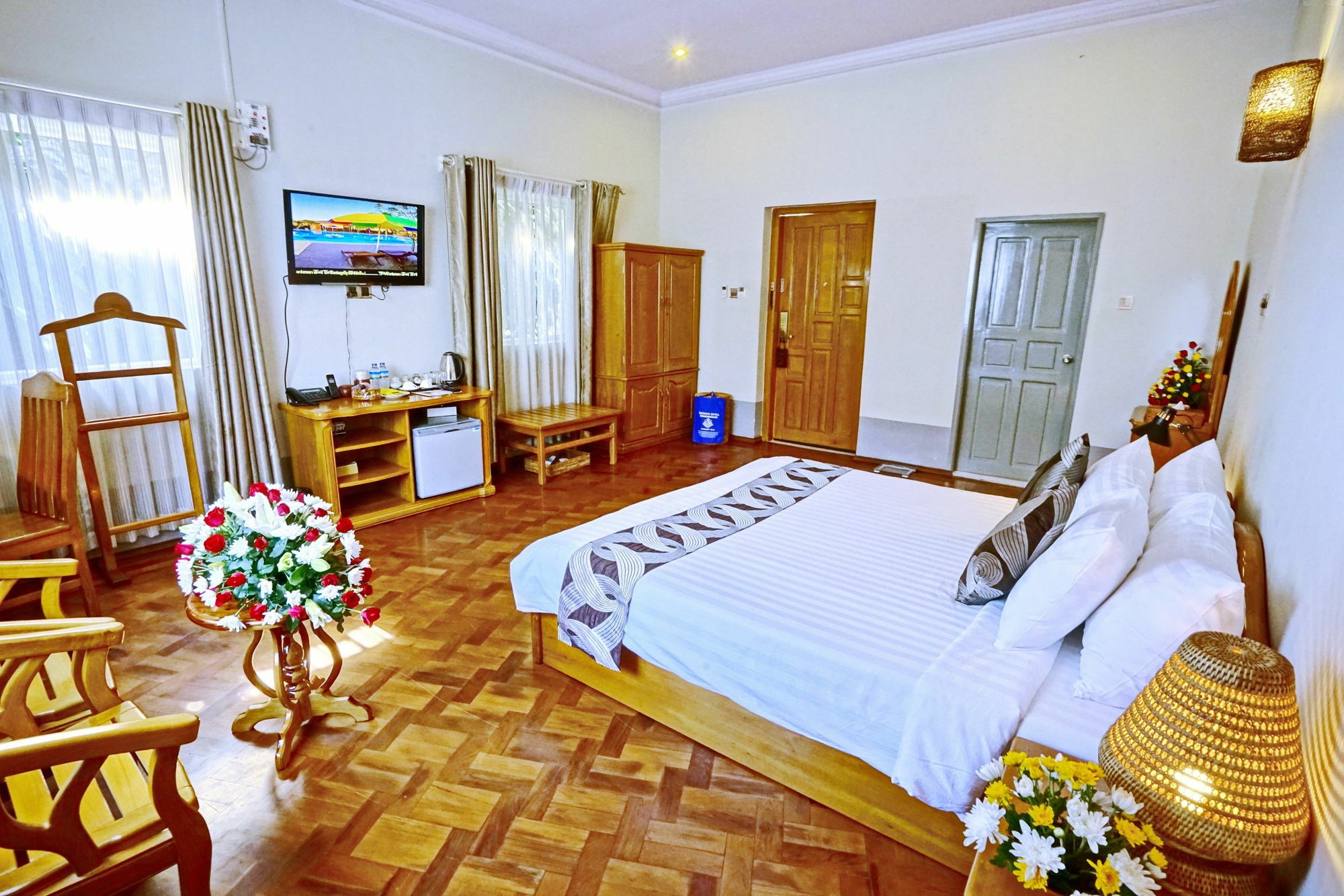 Triumph Hotel Mandalay Bagian luar foto