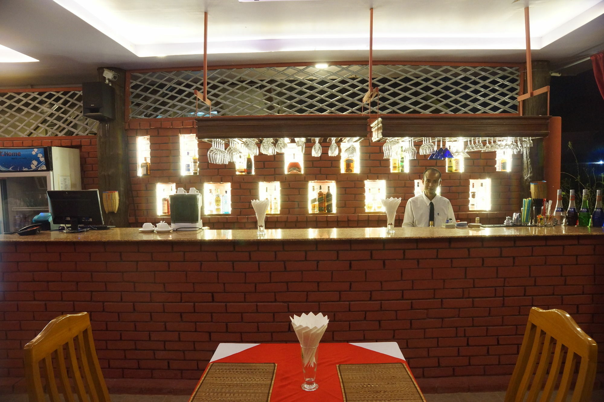 Triumph Hotel Mandalay Bagian luar foto